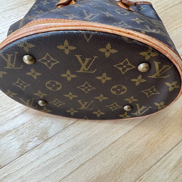 Vintage Louis Vuitton Monogram Petit Bucket 23 Bag - Picture 16 of 16